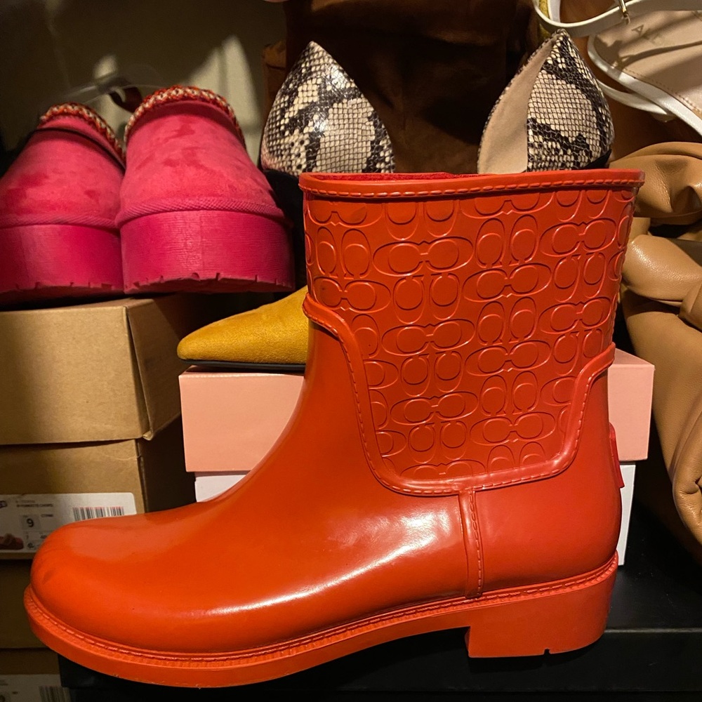 ❤️COACH Signature Embossed Rain Boots
